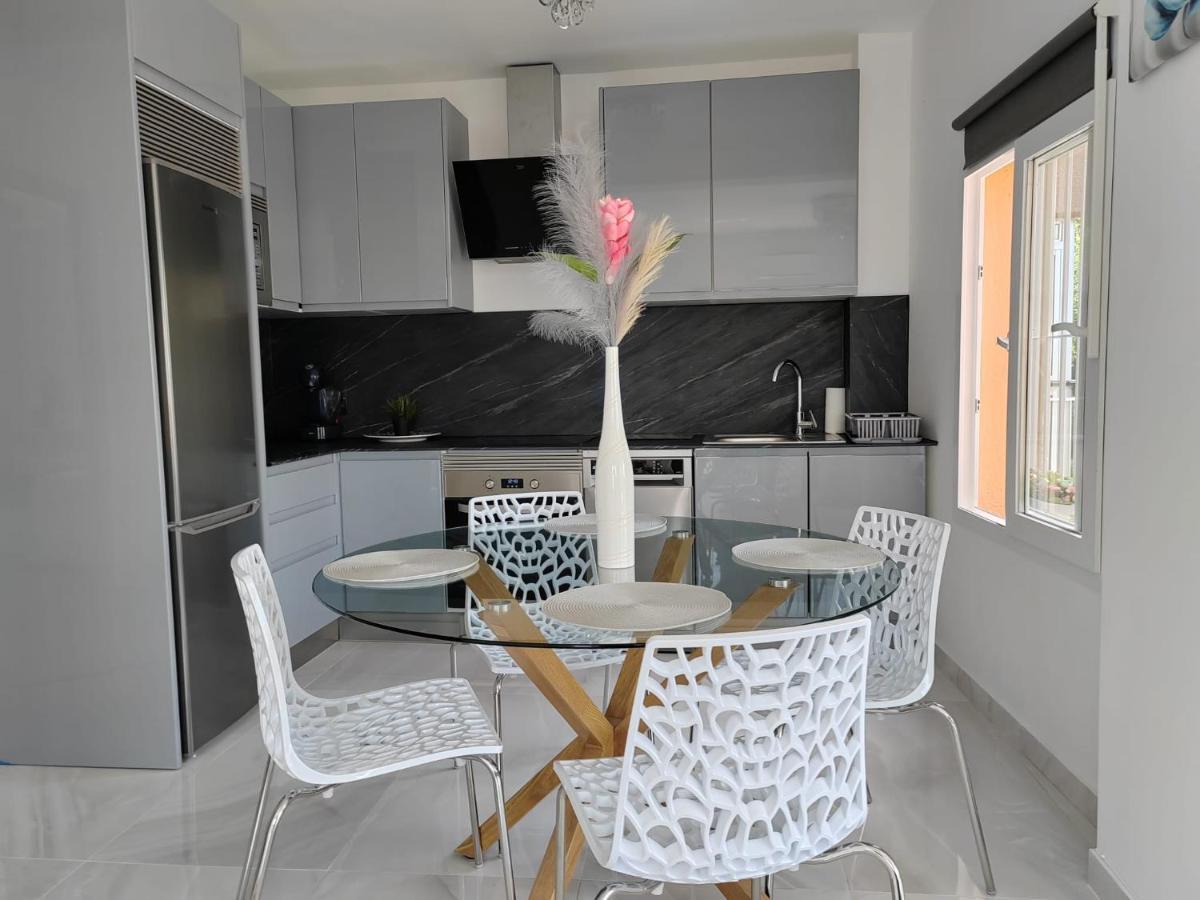 Apartamento La Torre,200M Hasta La Playa ベナルマデナ エクステリア 写真