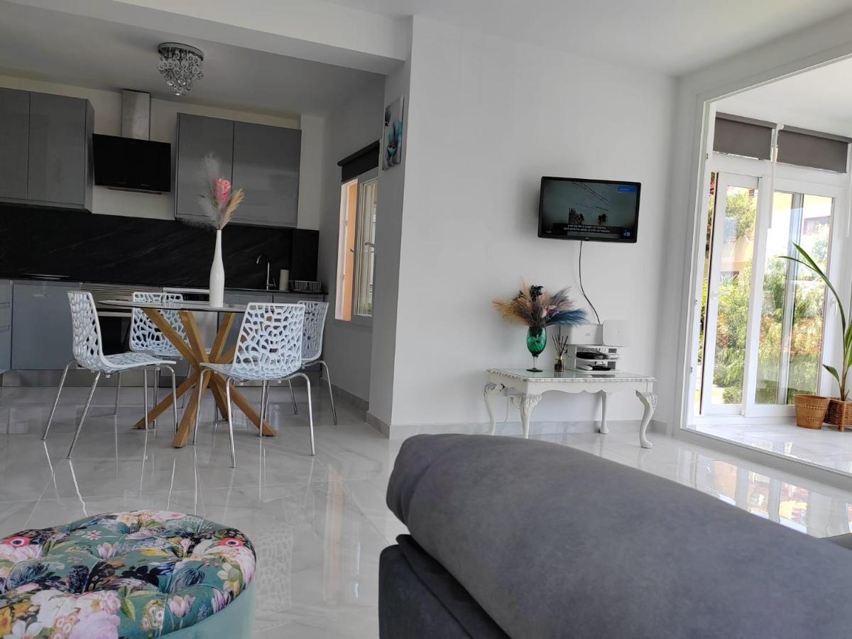 Apartamento La Torre,200M Hasta La Playa ベナルマデナ エクステリア 写真