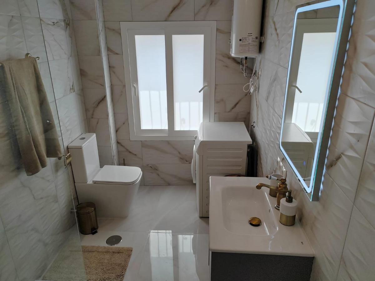 Apartamento La Torre,200M Hasta La Playa ベナルマデナ エクステリア 写真