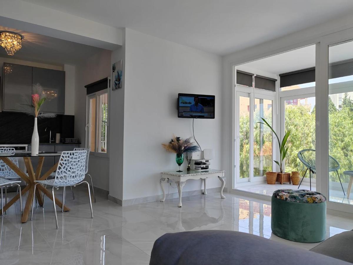 Apartamento La Torre,200M Hasta La Playa ベナルマデナ エクステリア 写真