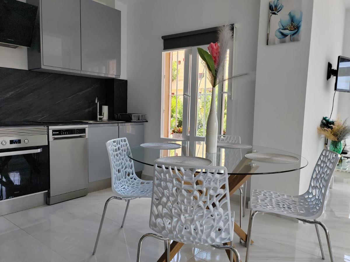 Apartamento La Torre,200M Hasta La Playa ベナルマデナ エクステリア 写真