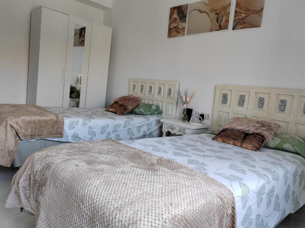 Apartamento La Torre,200M Hasta La Playa ベナルマデナ エクステリア 写真
