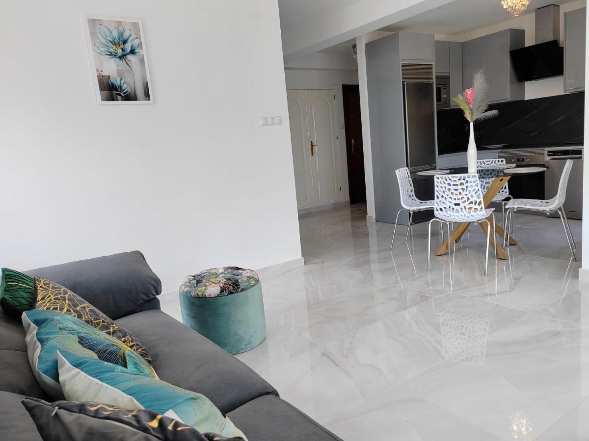 Apartamento La Torre,200M Hasta La Playa ベナルマデナ エクステリア 写真